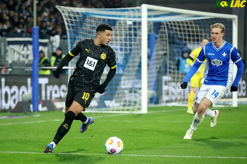 Dortmund đối đầu với Darmstadt 