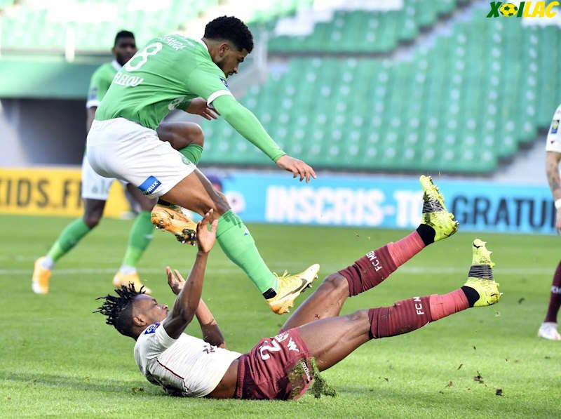 Saint Etienne sẽ đối đầu với Metz tại Playoff Ligue 1