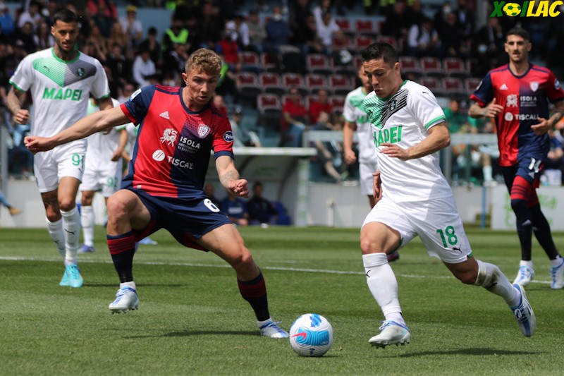 Sassuolo đối đầu với Cagliari