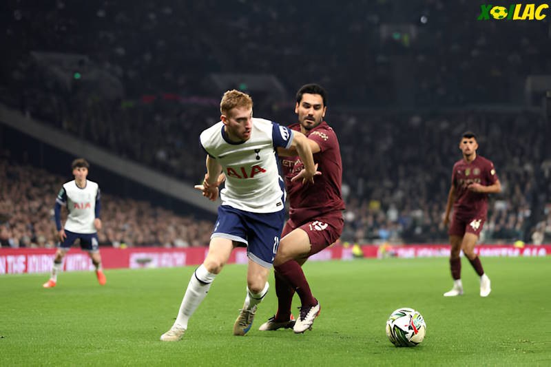 Manchester City sẽ đối đầu với Tottenham trên sân nhà