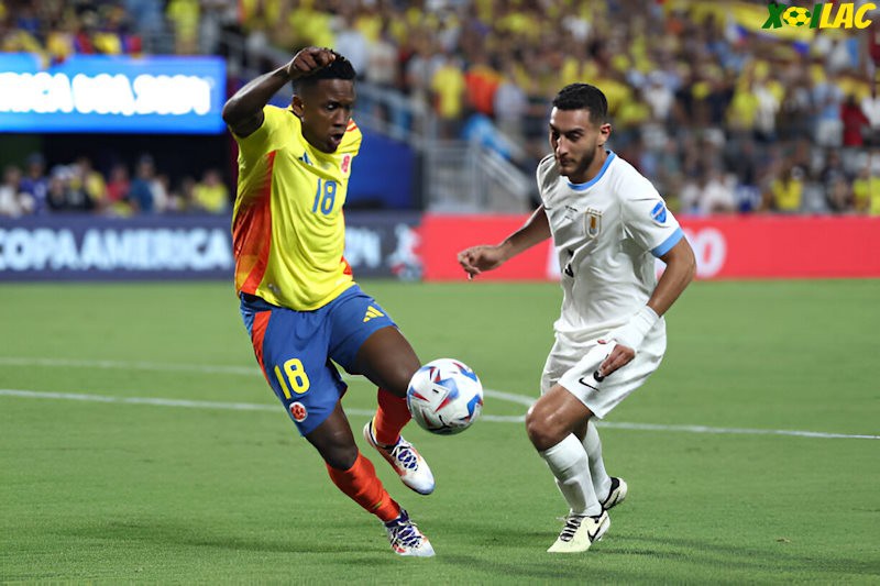 Uruguay sẽ đối đầu với Colombia trên sân nhà