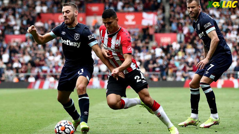 Southampton sẽ tiếp đón West Ham trên sân nhà tại vòng 17 Ngoại Hạng Anh