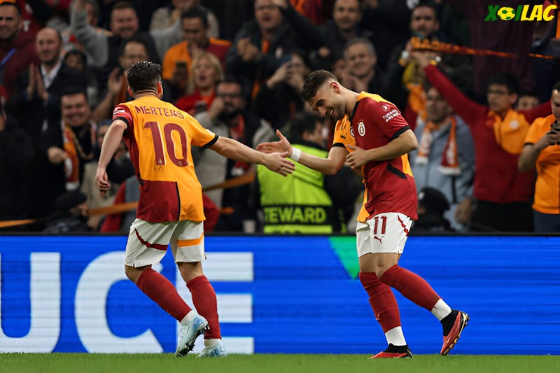 Ajax sẽ đối đầu với Galatasaray trên sân nhà Ajax sẽ đối đầu với Galatasaray trên sân nhà